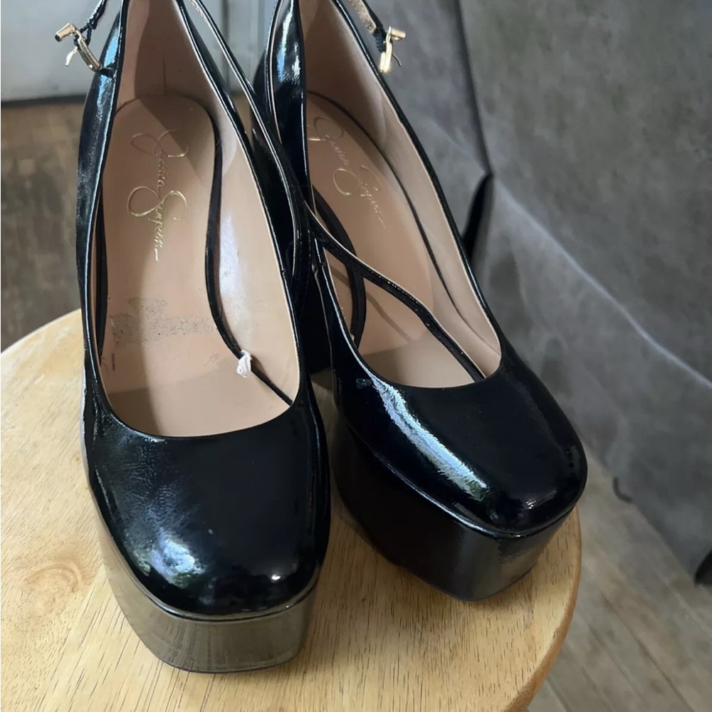 Jessica Simpson Black Platform Pumps